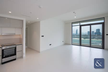 2 Bedroom Flat for Sale in Dubai Harbour, Dubai - Beachfront | Best Layout | Motivated Seller