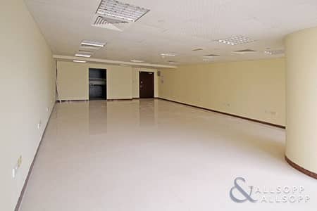 Office for Rent in Jumeirah Lake Towers (JLT), Dubai - FITTED | OPEN SPACE | CLOSE TO METRO