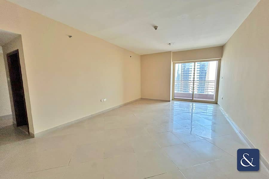 Vacant Apt | Large Layout | High Floor
