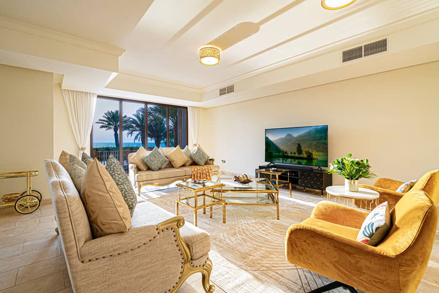 4 Dubai, Palm Jumeirah 7 BR Luxury Villa For Holiday (14). jpg