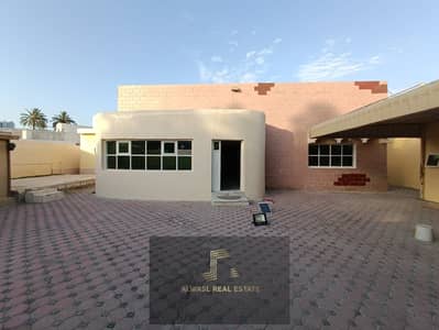 Villa for rent in Sabkha, a great location on the main street