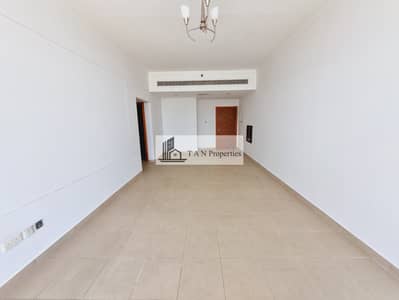 Spacious 2BHK Apartment with Balcony Prime Location