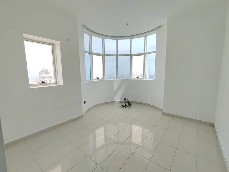 Sea view 1bhk apartment with free parking free gym pool one month extra free time available for rent just in 40k