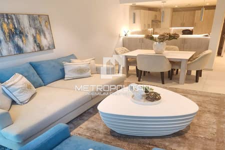 2 Bedroom Apartment for Sale in Palm Jumeirah, Dubai - Upgraded Unit | Vacant | Prime Location | Call Now