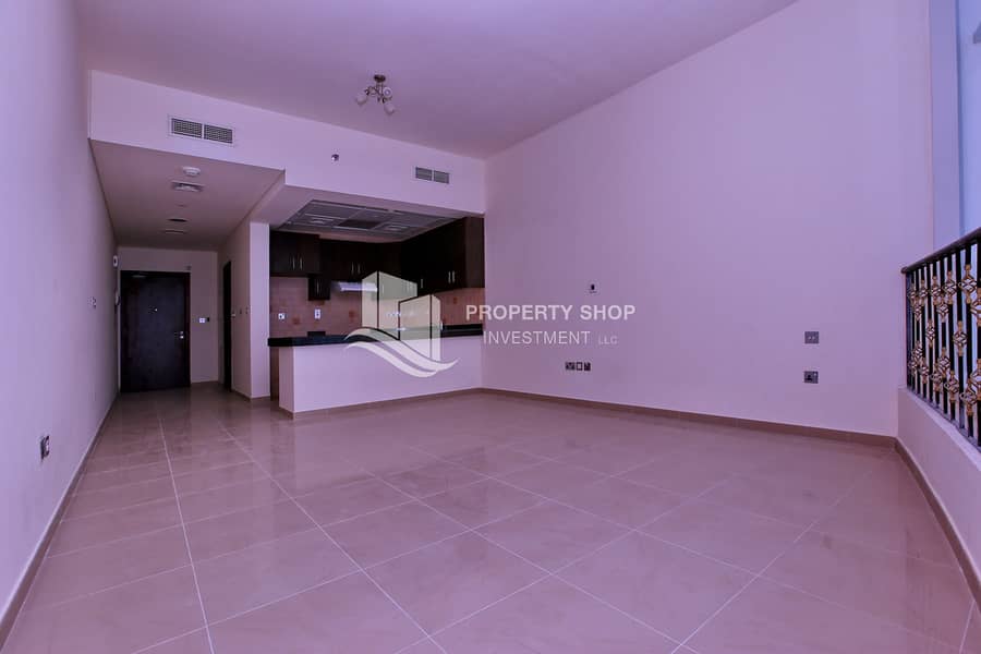 2 studio-apartment-abu-dhabi-al-reem-island-city-of-lights-hydra-avenue-dining-living. JPG