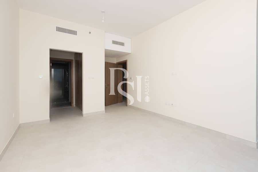 9 c31-al-raha-beach-abu-dhabi-bedroom (2). jpg