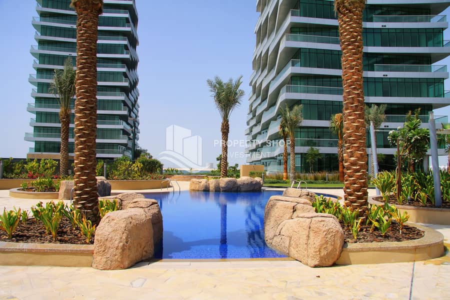2 abu-dhabi-al-raha-beach-al-bandar-community-swimming-pool-8. JPG