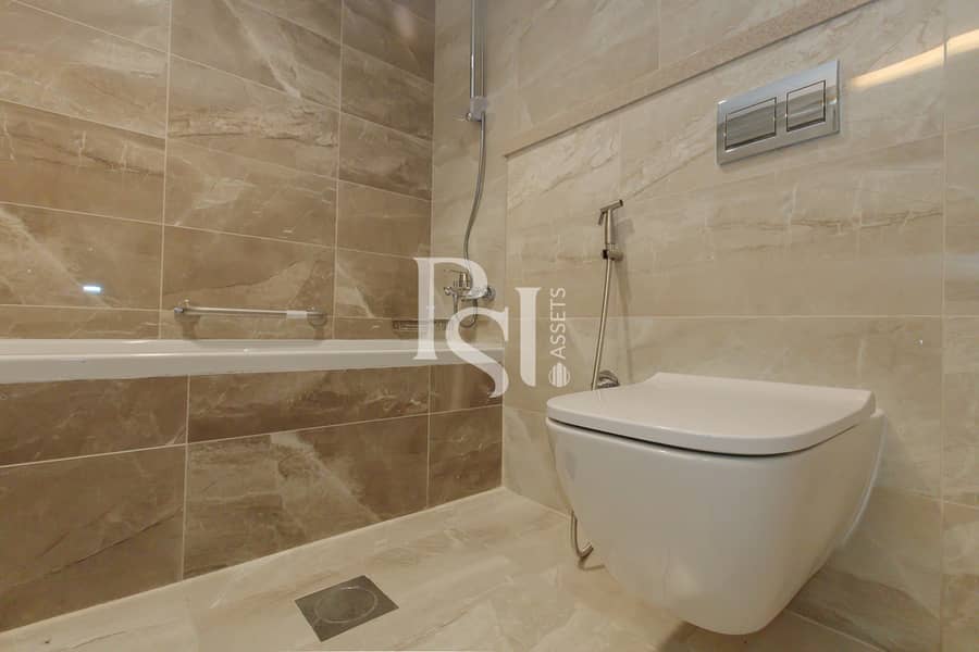 8 c2631-channel-street-al-raha-beach-abu-dhabi- bathroom (1). jpg
