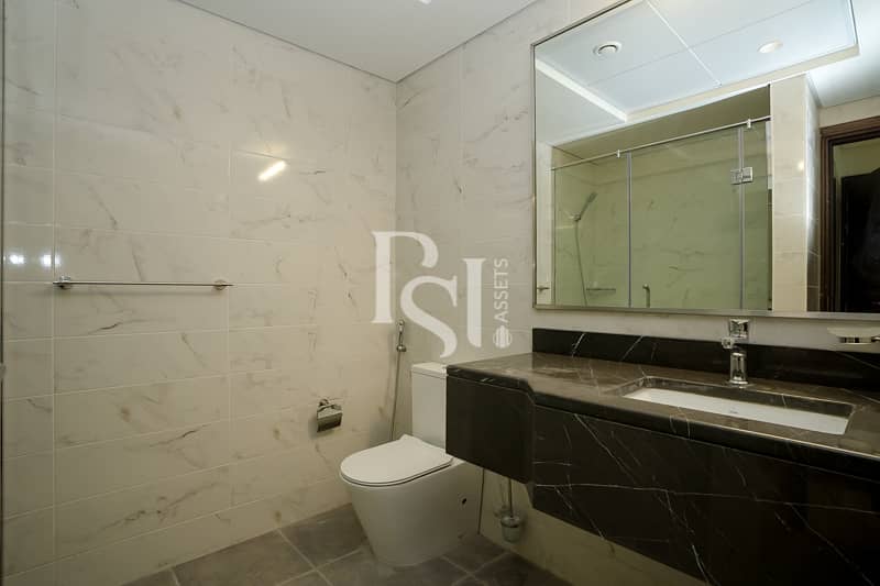 12 C2513-al-raha-beach-abu-dhabi-bathroom (1). JPG