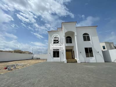 5 Bedroom Villa for Rent in Shakhbout City, Abu Dhabi - 1. jpg