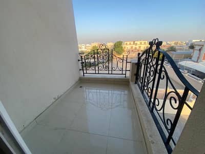 3 Bedroom Flat for Rent in Shakhbout City, Abu Dhabi - For rent an apartment with three rooms and a master hall with a balcony in the city of Shakhbout, next to monthly services, excellent location
