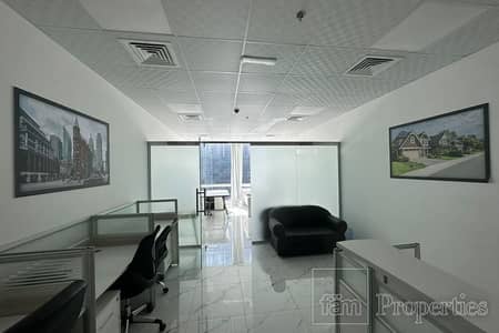 Office for Rent in Business Bay, Dubai - On HIgh Floor | Fitted Office | Ready to Move In