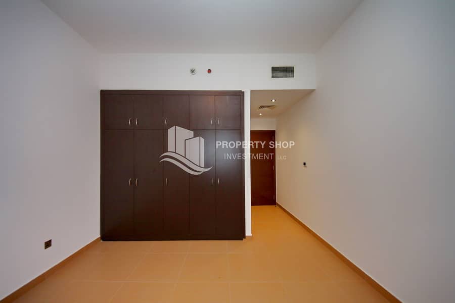11 2-bedroom-apartment-abu-dhabi-khalifa-a-al-rayyana-closet. JPG