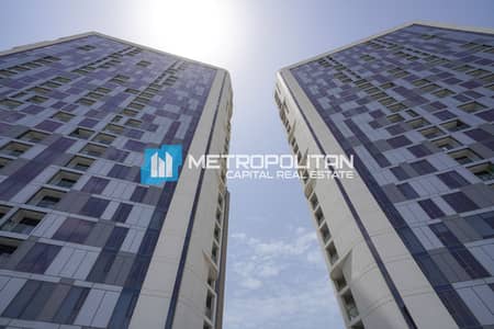 3 Bedroom Flat for Sale in Al Reem Island, Abu Dhabi - Largest Layout 3BR+M|Huge Balcony|With Parking