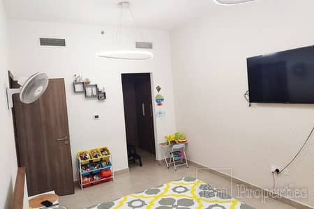 2 Bedroom Flat for Sale in Al Furjan, Dubai - Well Maintained | Vacant On Transfer | Villas View
