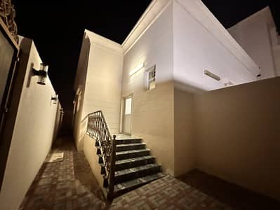 Super luxury Mulhaq 3 master bedrooms majlis private yard with covered car parking in Al Shamkha