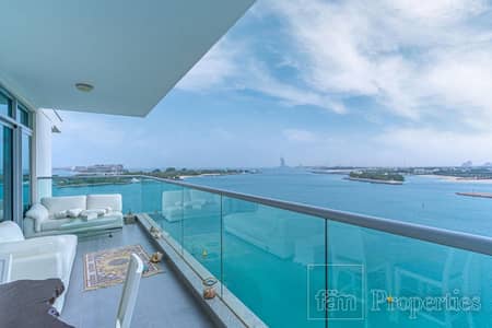 朱美拉棕榈岛， 迪拜 2 卧室单位待售 - 位于朱美拉棕榈岛，蔚蓝公馆 2 卧室的公寓 5500000 AED - 8879585
