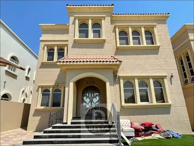 Villa for rent in Ajman Al Mowaihat 1 area, behind Nesto Center It consists of 5 master rooms A hall and a council With maid's room 5000 square feet a