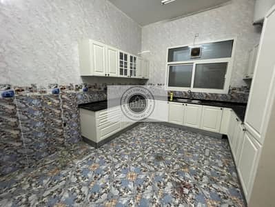 Outstanding 3 Bedrooms Mulhaq with Private Entrance