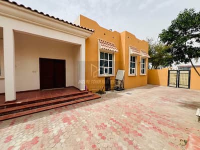 Western Style 3 Bedroom Mulhaq With Private Entrance And Fantastic Kitchen