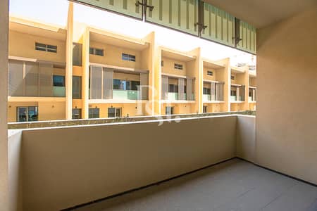 阿拉哈海滩， 阿布扎比 2 卧室公寓待租 - al-raha-beach-muneera-abu-dhabi-balcony (3). JPG