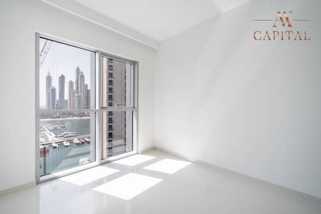 شقة 2 غرفة نوم للايجار في دبي هاربور‬، دبي - شقة في بيتش آيل برج 2،بيتش آيل،إعمار بيتشفرونت،دبي هاربور‬ 2 غرف 285000 درهم - 8880414