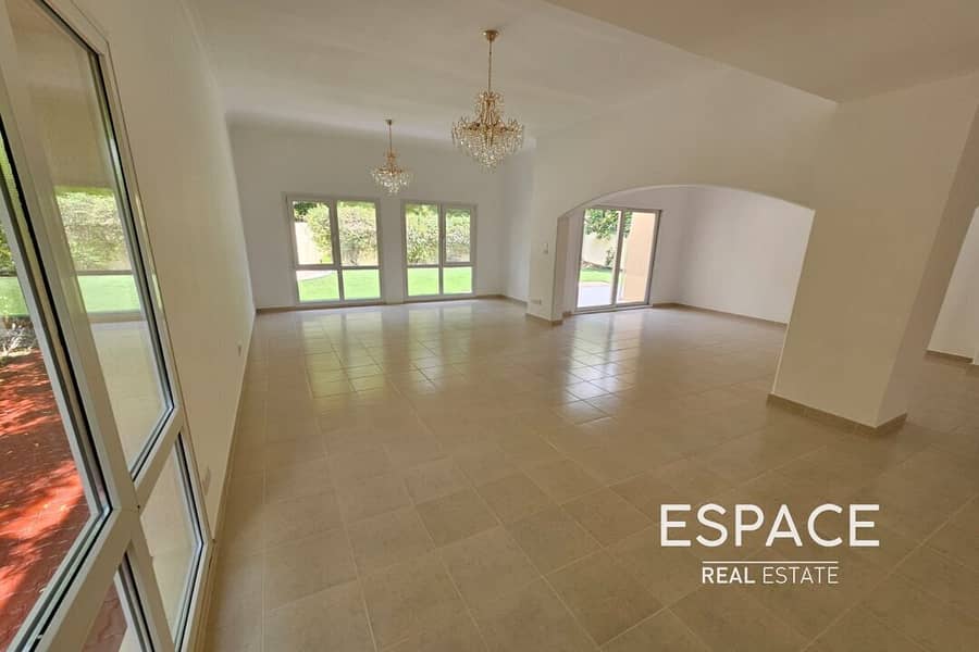 Well Maintained | Maintenance Included | Landscaped Garden