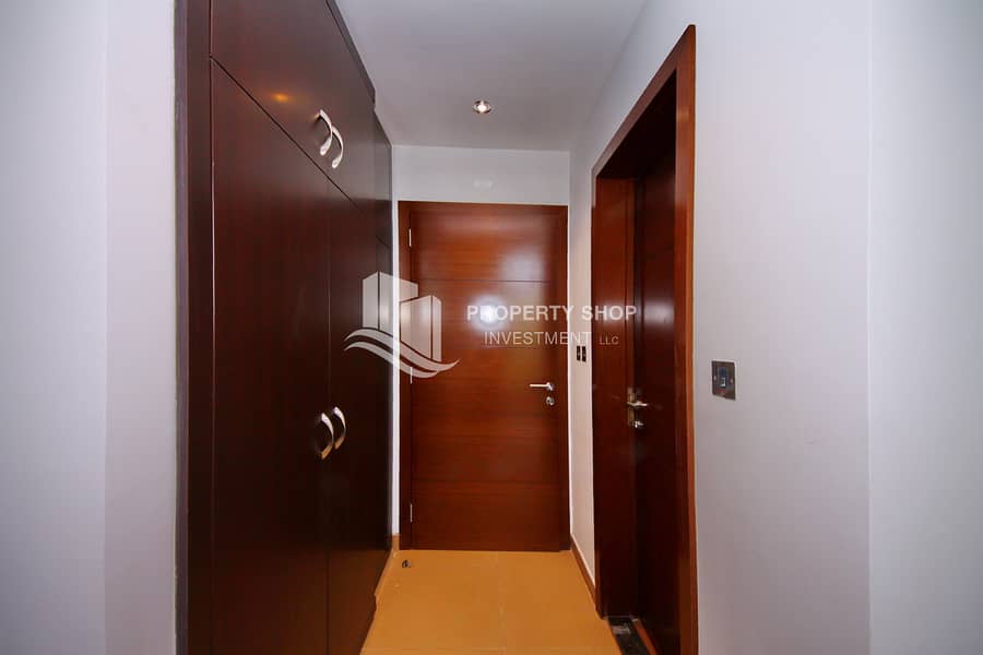 12 3-bedroom-apartment-abu-dhabi-khalifa-a-al-rayyana-closet. JPG
