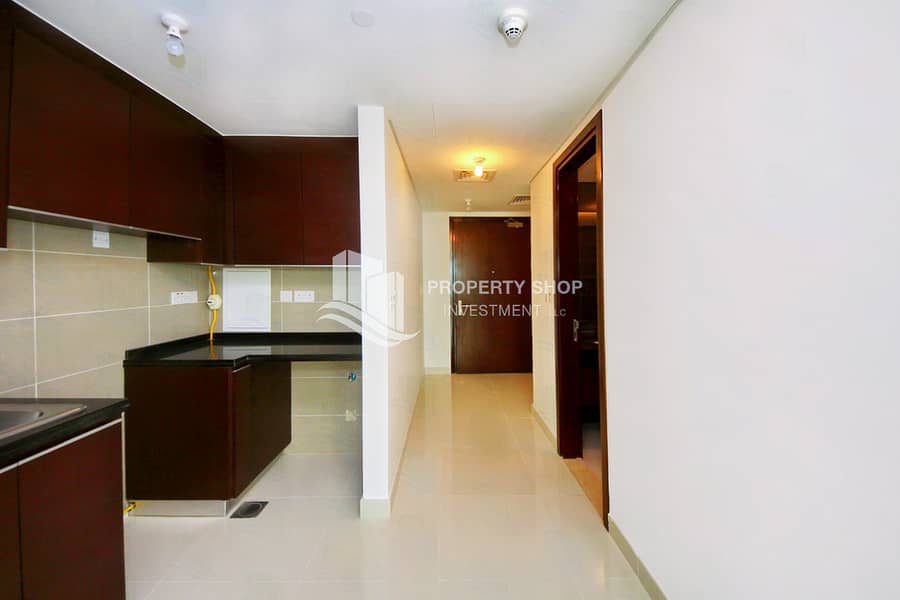 2 studio-apartment-al-reem-island-marina-square-al-maha-tower-hallway. JPG
