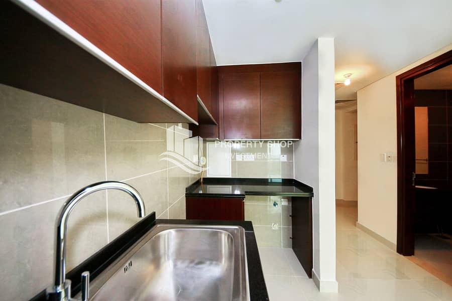 5 studio-apartment-al-reem-island-marina-square-al-maha-tower- kitchen-1. JPG