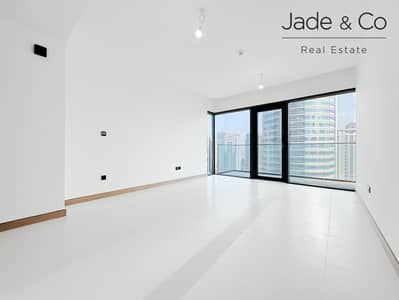 2 Bedroom Apartment for Sale in Dubai Marina, Dubai - Brand New | Vacant | Mid Floor | City Views