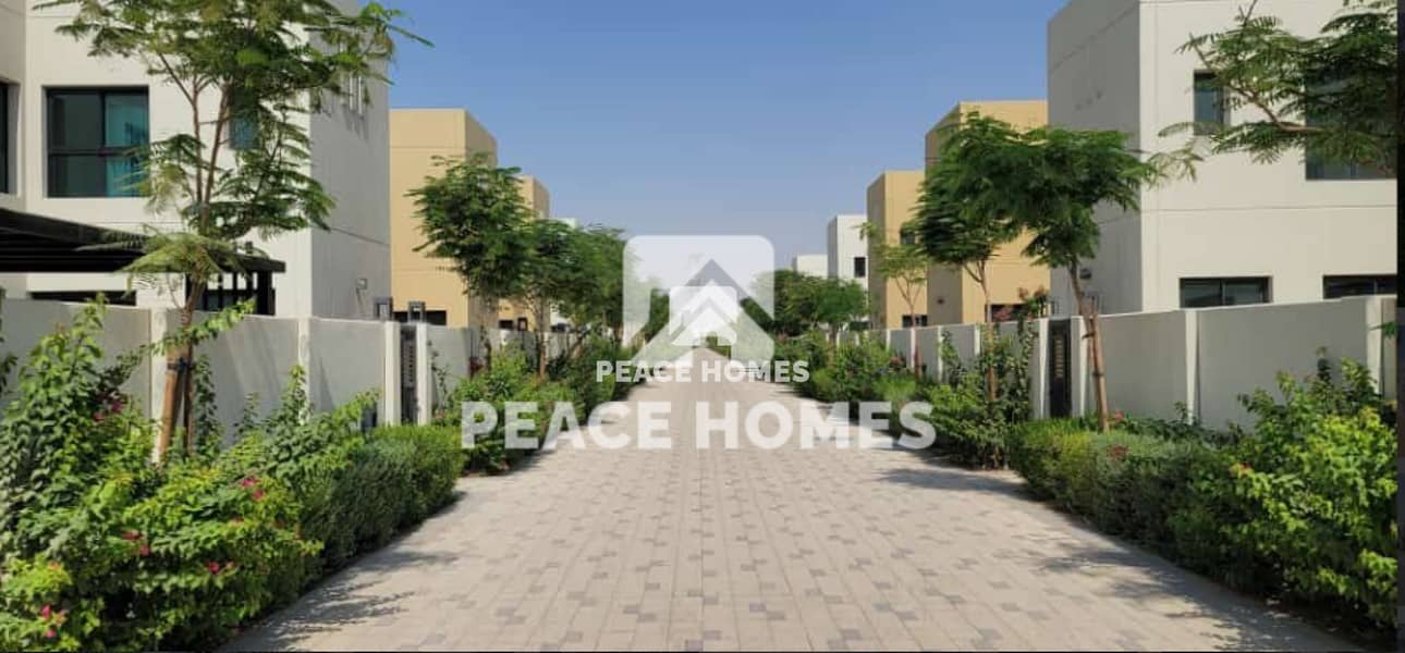 3 BEDROOM TOWNHOUSE | FREE HOLD | BOOK NOW