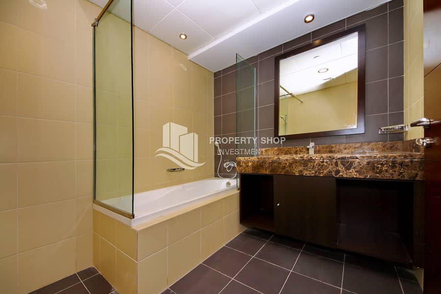 13 3-bedroom-apartment-abu-dhabi-khalifa-a-al-rayyana-master-bathroom. JPG