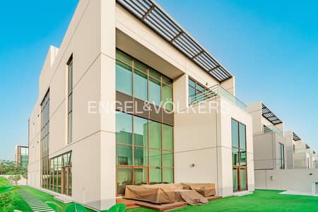 6 Bedroom Villa for Sale in Meydan City, Dubai - Luxury Villa | Fully Furnished | Corner Unit
