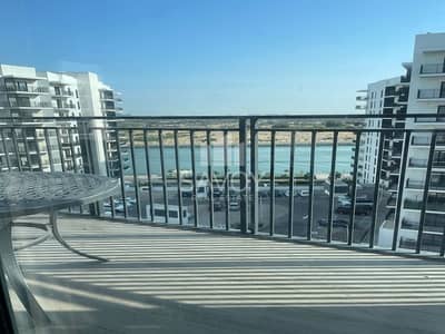 3 Bedroom Flat for Rent in Yas Island, Abu Dhabi - DAZZLING 3BR+MAID|FULLY FURNISHED|FULL CANAL VIEW