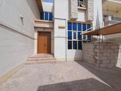 Private Entrance Villa| 6 Master Bedrooms | Majlis & Hall