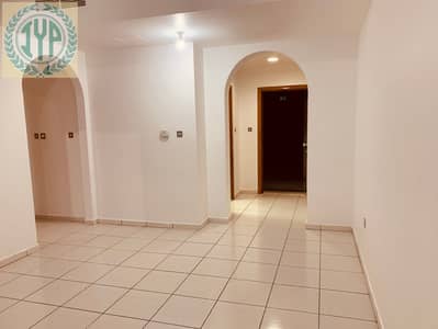 Excellent 1 BHK Available in Al Falah street with Cabinets