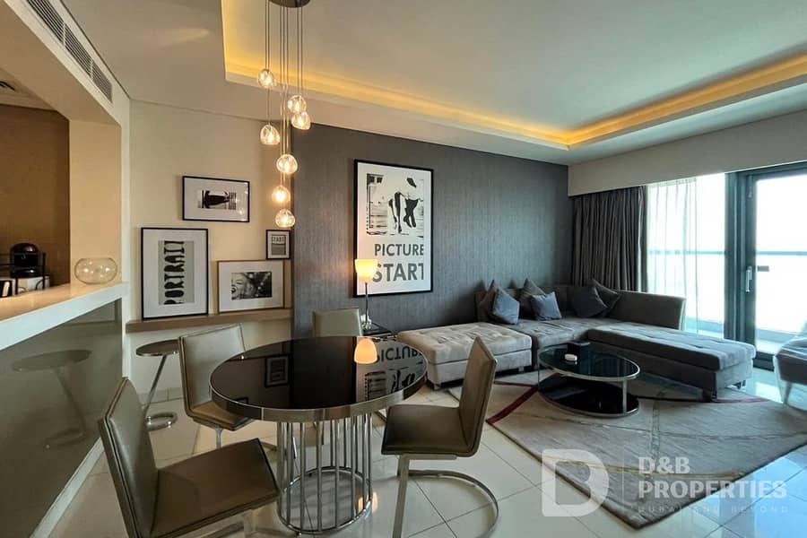LUXURIOUS | FULLY FURNISHED | READY TO MOVE