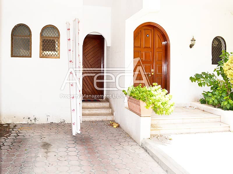 Spacious 4 Bed Villa With Shared Pool! City Center Airport Road Area!