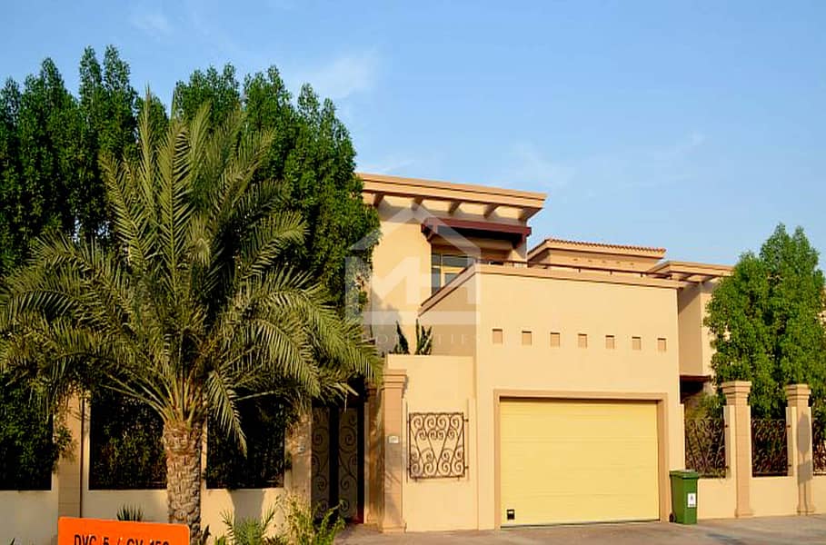 5BR with Majilis 5BR with Majilis