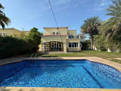 4 Bedroom Villa for Sale in Jumeirah Park, Dubai - Vastu I Ready to Move in I Call for Viewings