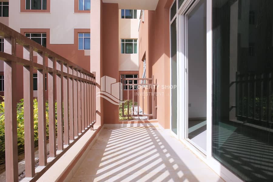 1-bedroom-apartment-abu-dhabi-alghadeer-balcony. JPG
