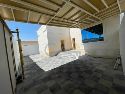 3 Bedroom Villa for Rent in Madinat Al Riyadh, Abu Dhabi - e6f57e1f-61b3-4b08-b53c-938444158a43. jpg