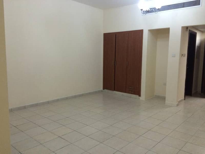 LARGE STUDIO AVAILABLE IN PERSIA CLUSTER WITHOUT  BALCONY NEXT TO BUS STOP INT CITY