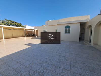 6 Bedroom Villa for Sale in Al Sabkha, Sharjah - e923da04-7072-401e-aeb9-bcafa7774d08. jpg