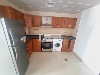 Specious/vacant/1bhk/with balcony/ready to move