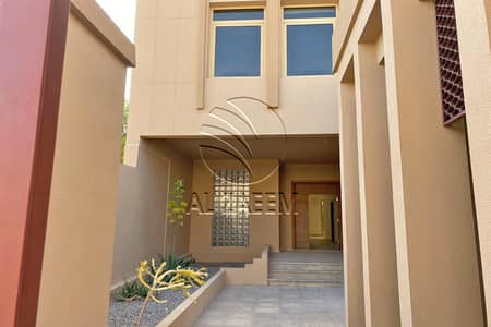 4 Bedroom Villa for Sale in Khalifa City, Abu Dhabi - 4 Bedroom Villa Gardenia Al Raha Golf (2). jpeg