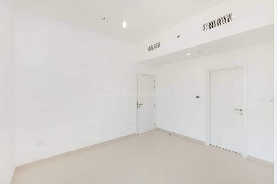 SPACIOUS  LAYOUT | HIGH  FLOOR | VACANT MAY 1ST