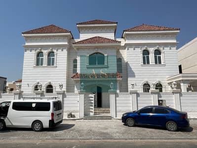 5 bedroom luxury villa in Alia