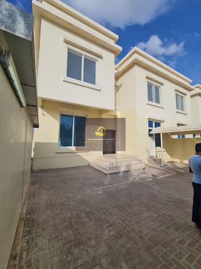 IMPRESSIVE OFFER || PRIVATE ENTRANCE || 4 BEDROOMS VILLA  || DRIVER ROOM || PRIVATE POOL || 140K